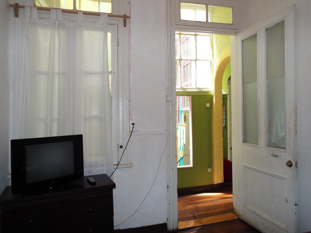 וואלפאראיסו Hostal Casa Verde Limon חדר תמונה