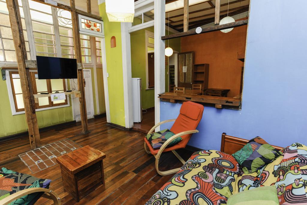 וואלפאראיסו Hostal Casa Verde Limon מראה חיצוני תמונה