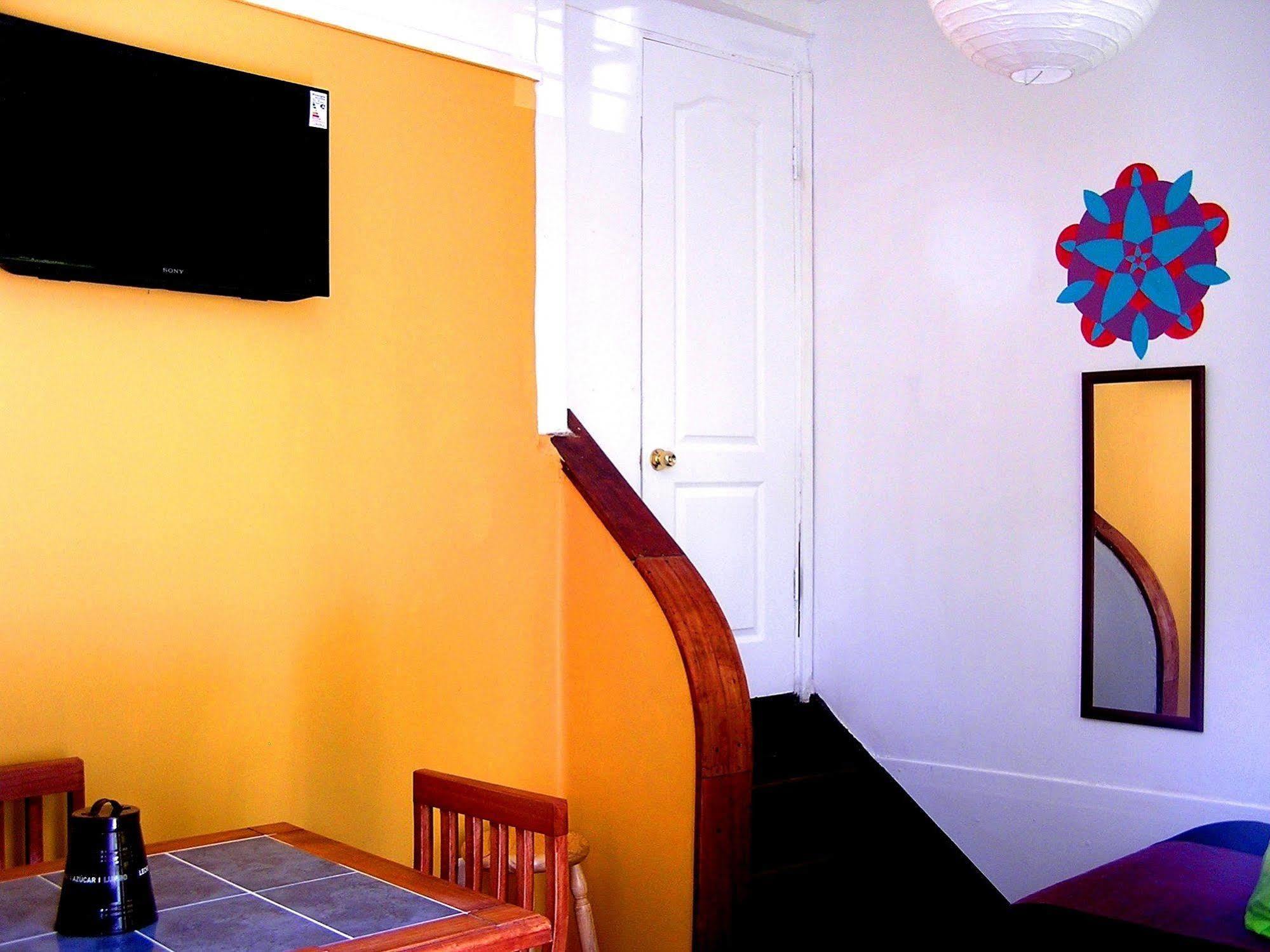 וואלפאראיסו Hostal Casa Verde Limon מראה חיצוני תמונה